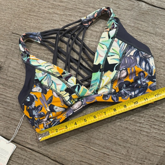(TOP) Maaji Disco Nights Reversible Bikini Top. - Picture 10 of 10